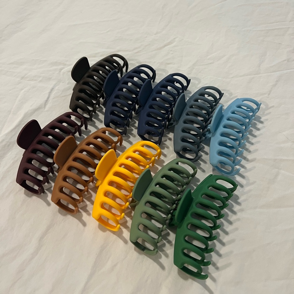 Set of 10 Colorful Hair Claw Clips - Picture 3 of 4